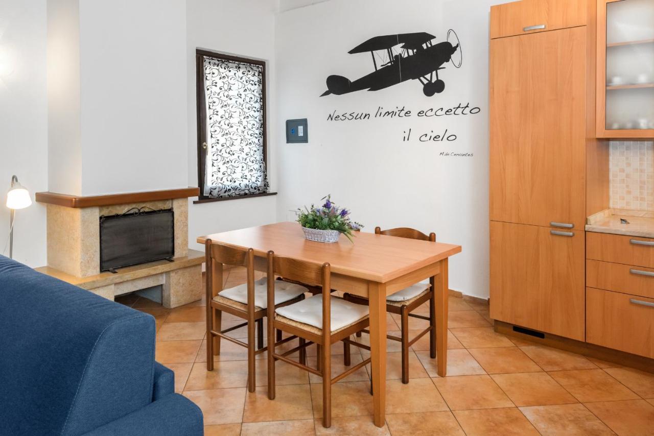 Flats4Rent Silvia Apartment Verona Ngoại thất bức ảnh