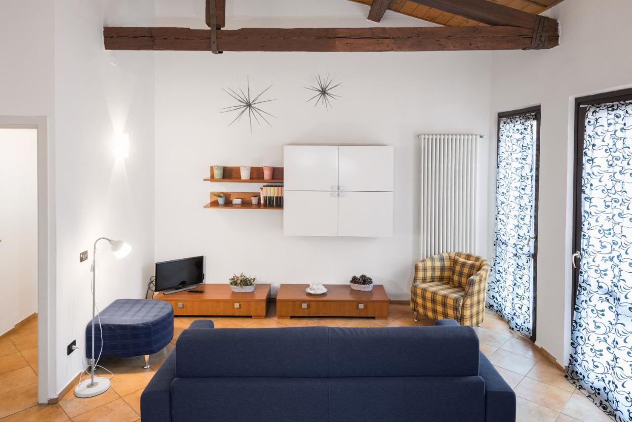 Flats4Rent Silvia Apartment Verona Ngoại thất bức ảnh