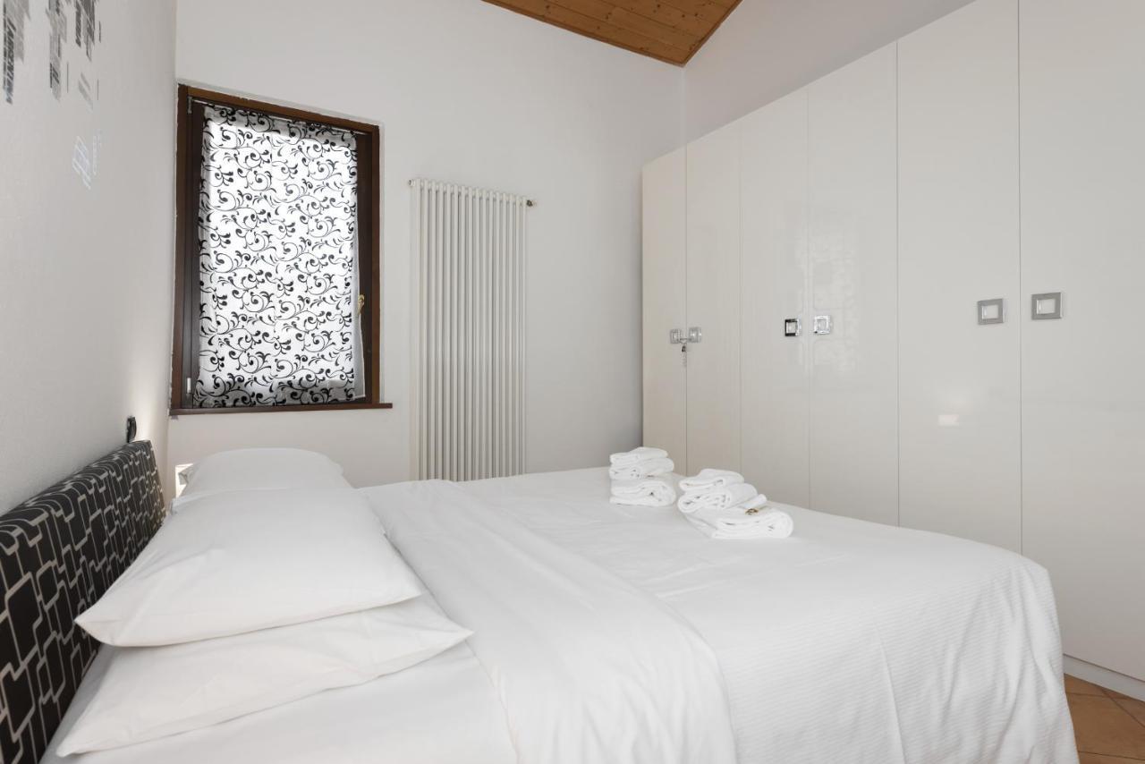 Flats4Rent Silvia Apartment Verona Ngoại thất bức ảnh